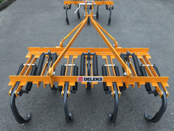 cultivator for tractor width 140cm 7 tynes for soil preparation and weeds disrupting mod de 140 7