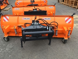 snowplough for telehandlers manitou ssh 04 2 6 manitou
