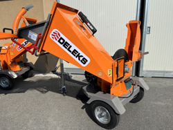 petrol chipper shredder woodchipper with engine dk 900 bs