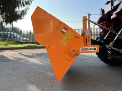 tipping transportbox for tractor bucket 140