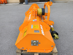 adjustable sideshift flail mower 140cm for 30 60hp tractors shredder mulcher lincione 140 sp