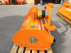 adjustable sideshift flail mower 120cm for 30 60hp tractors shredder mulcher lincione 120 sp