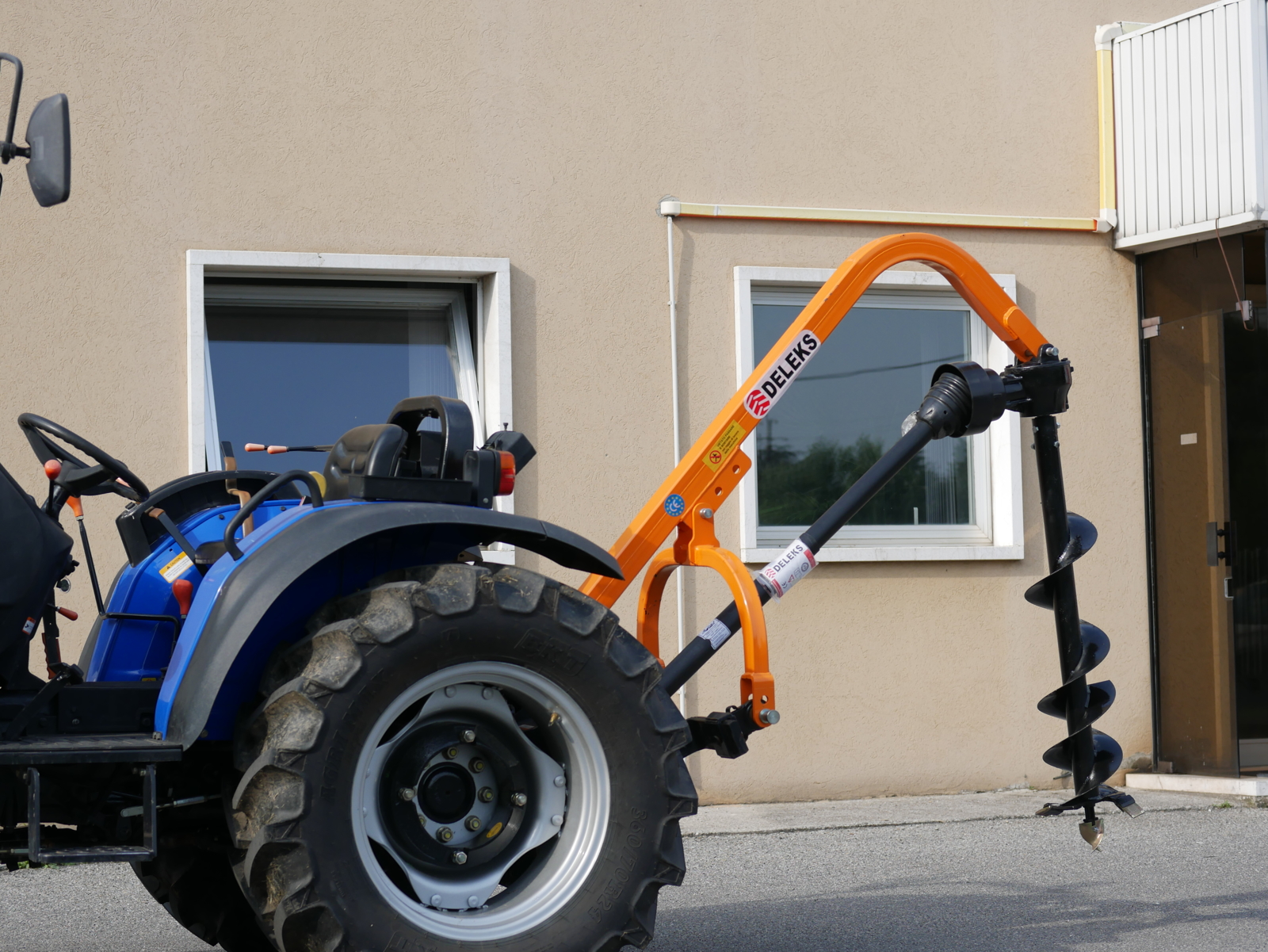 thumbnail image 2 of PTO Yoke & U-Joint For Leinbach Series 4 Post Hole Digger - 1 1/4" - Replaces 23-005K 2 of 5