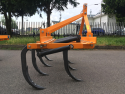 cultivateur 7 dents pour tracteur largeur 140cm pour préparation du sol mod de 140 7