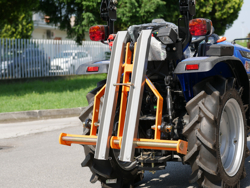 lève palettes 300kg pour attelage 3 points tracteur mod d 300
