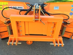 lame de neige avec attelage 3 points pour tracteur lnv 180 c