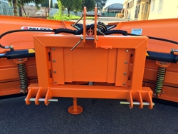 lame de neige avec attelage 3 points pour tracteur lnv 220 c