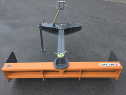 lame niveleuse déportable robuste pour tracteur mod ddl 200