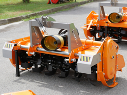 rotovator pour tracteurs déport hydraulique mod dfh idr 135