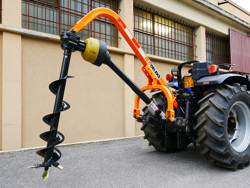 tarrière portée pour tracteur avec cardan modèle l 30