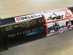 cat 8 1300 boulon