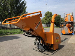 broyeur de branches hydraulique à tambour dk 1300 pour tracteur copeaux et brf