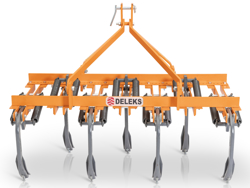 cultivateur 7 dents pour tracteur largeur 140cm pour préparation du sol mod de 140 7