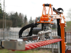epareuse hydraulique pour tracteur avec broyeur ou taille haie mod airone 180 tr