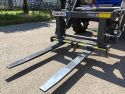 lève palettes pour tracteur d 700 e