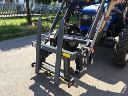 lève palettes pour tracteur d 700 e
