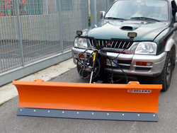lame à neige pour véhicules off road 4x4 lns 210 j