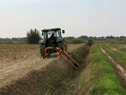 broyeur d accotement polyvalent alce 140 avec cardan