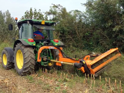 broyeur d accotement latéral alce 220 à marteaux pour tracteur