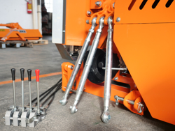 epareuse hydraulique pour tracteur avec broyeur ou taille haie mod airone 180 tr