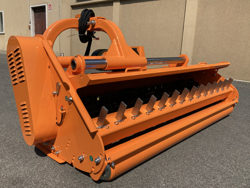 broyeur à marteaux déportable lourd pour tracteur mod toro 200