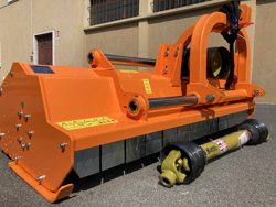 broyeur à marteaux déportable lourd pour tracteur mod toro 220