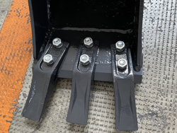 godet pour mini pelle b 200drs