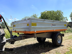 remorque tri benne agricole pour tracteur 2 tonnes modèle rm 14 t3