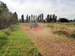 broyeur à marteaux déportable tigre 200 pour herbe et sarments