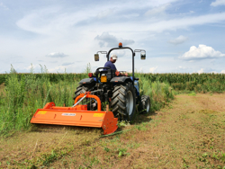 broyeur à marteaux polyvalent tigre 180 pour tracteur