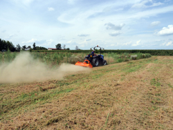 broyeur à marteaux polyvalent tigre 180 pour tracteur