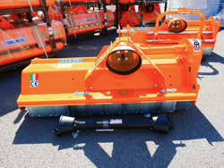 broyeur à marteaux fixe leopard 160 pour prairie ronces et sarments