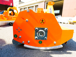 broyeur à marteaux fixe leopard 160 pour prairie ronces et sarments