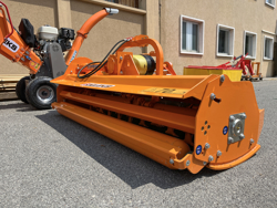broyeur déportable hydraulique à marteaux pour tracteur mod leopard 180 sph