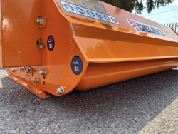 broyeur à marteaux fléaux lynx sp140 déportable pour verger et sarments