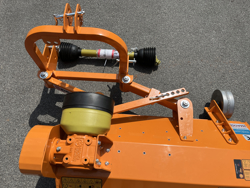 broyeur à marteaux fléaux lynx sp140 déportable pour verger et sarments