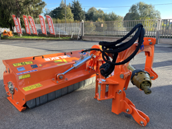 broyeur d accotement latéral dragon 220 à marteaux pour tracteur