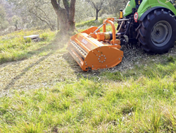 broyeur a marteaux deportable pour tracteur sarments mod gepard 210
