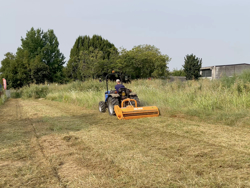 broyeur a marteaux deportable pour tracteur sarments mod gepard 210