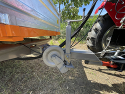 remorque tri benne agricole pour tracteur 2 tonnes modèle rm 14t3s