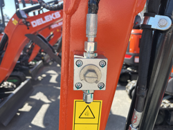 mini pelle 1 tonne m120