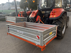 bennette de transport basculante pour tracteur mod t 1600 h