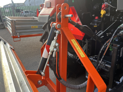 bennette de transport basculante pour tracteur mod t 1800 h