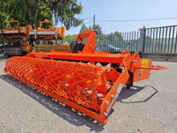 herse rotative avec rouleau kr 120r pour tracteur