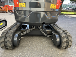 mini pelle 1 tonne m120
