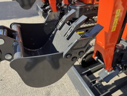 mini pelle 1 tonne m120