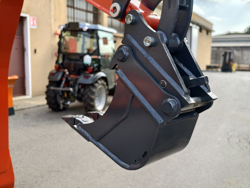 godet pour mini pele bhb 200 s30