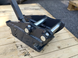 attache rapide pour mini pele s30