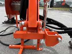epareuse hydraulique pour tracteur avec broyeur ou taille haie mod merlo