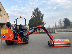 epareuse hydraulique pour tracteur avec broyeur ou taille haie mod merlo